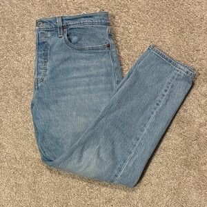 Levi Wedgie - high waisted straight leg jeans